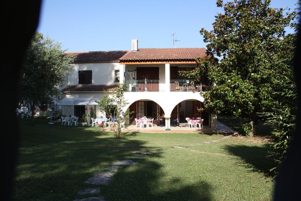 موانس سارتوكس Villa Manon المظهر الخارجي الصورة